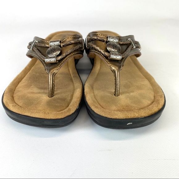 Minnetonka Brown and Tan Sandals - Picture 7 of 16